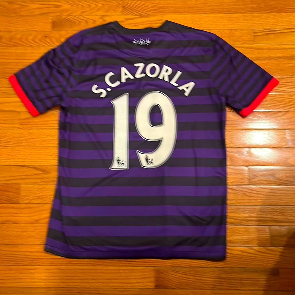 ARSENAL RARE, UNIQUE & AUTHENTIC Nike 2012-2013 third jersey of Santi Cazorla.
